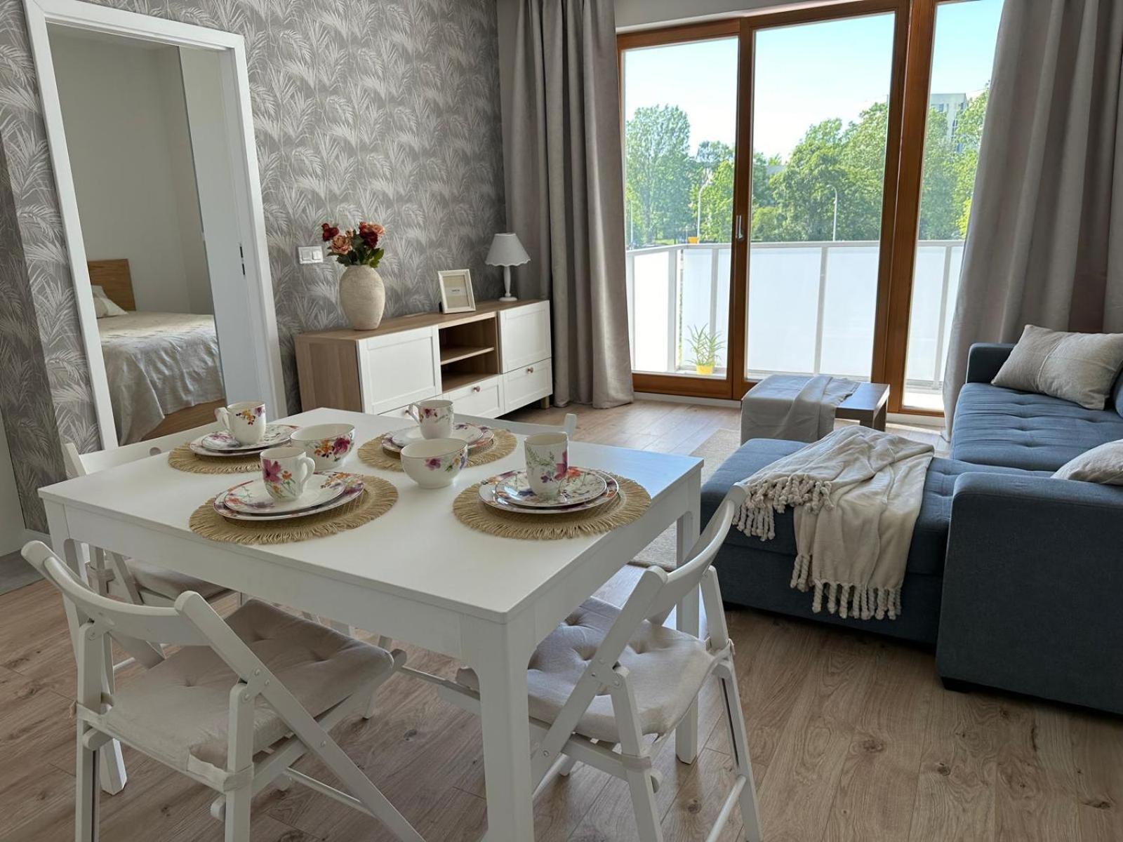 Apartament Superapart Dereniowa 60, Cozy Urban Retreat, Perfect Family Getaway Warszawa